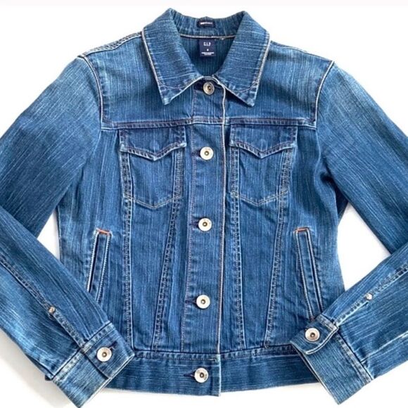GAP Jackets & Blazers - 𝅺EUC Gap jean jacket